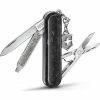 Victorinox Classic SD Briljant Carbon Zakmes 58 mm Giftbox Victorinox Zakmessen